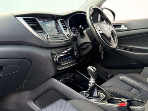 Hyundai TUCSON 2.0 Tucson SE Nav Blue Drive 2WD CRDi 5dr 57