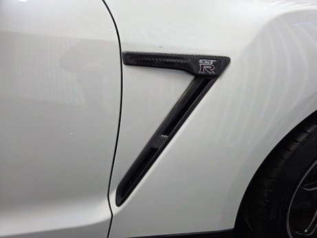 Nissan GT-R 3.8 V6 Recaro Coupe 2dr Petrol Auto 4WD Euro 6 (570 ps) 25