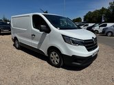 Renault Trafic AUTO SWB L1H1 Low Roof Business SL29 Air Con Sensors EURO 6 4