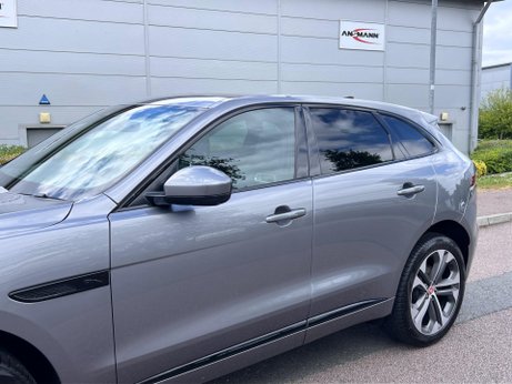 Jaguar F-Pace 2.0 D200 MHEV R-Dynamic HSE Auto AWD Euro 6 (s/s) 5dr 9