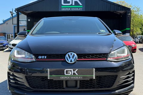 Volkswagen Golf GTI LAUNCH DSG - APPLE CAR PLAY - 2 OWNERS - 9 SERVICES RECORDED 12