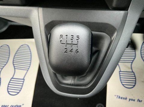 Peugeot Expert 1.5 BLUEHDI PROFESSIONAL L2 129 BHP 19