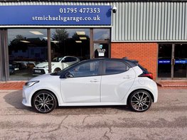 Toyota Yaris 1.5 Yaris GR Sport HEV CVT 5dr 11