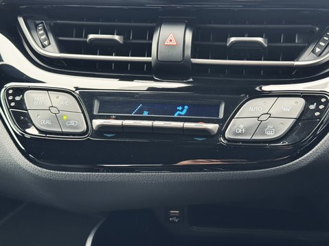 Toyota C-HR 1.8 Hybrid Excel 5dr CVT 22