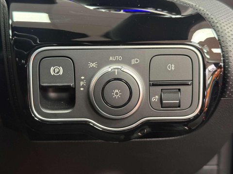 Mercedes-Benz CLA Class 2.0 CLA220d AMG Line (Premium Plus) Coupe 4dr Diesel 8G-DCT Euro 6 (s/s) (1 65