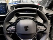 Peugeot e-2008 54kWh GT SUV 5dr Electric Auto (7kW Charger) (156 ps) Sat Nav 13