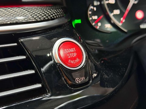 BMW M5 4.4 V8 Saloon 4dr Petrol Steptronic xDrive Euro 6 (s/s) (600 ps) 72