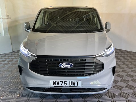 Ford Transit Custom 2.0 320 EcoBlue Limited Crew Van Auto L2 H1 Euro 6 (s/s) 5dr 4