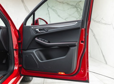 Porsche Macan GTS 25