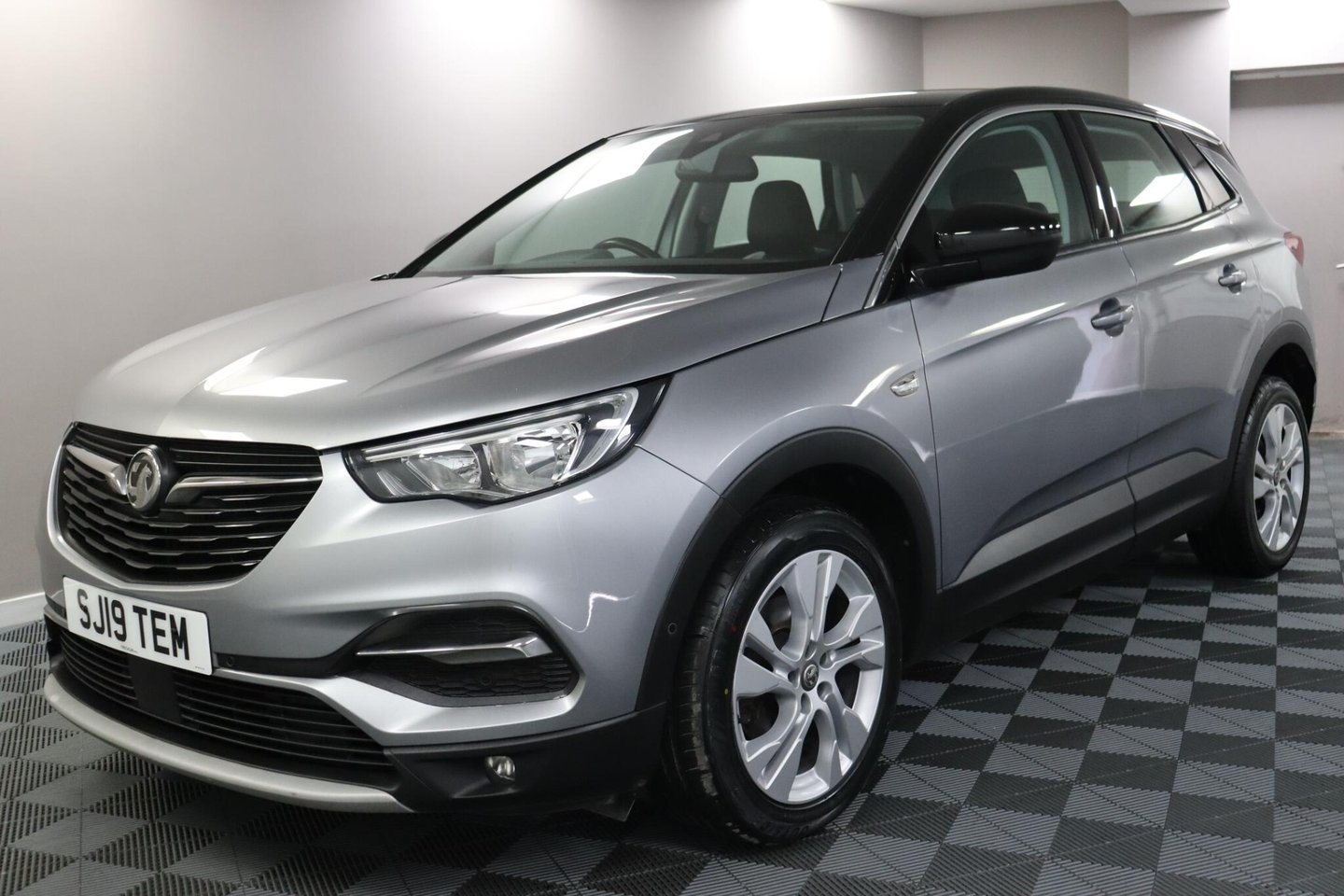 2019 Vauxhall Grandland X — image 8