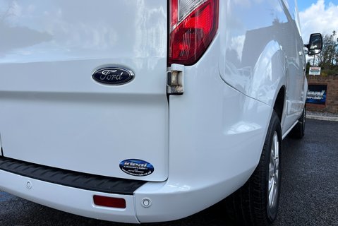 Ford Transit Custom 280 130 ps L1 Limited Panel Van - Sat Nav 25