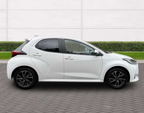 Toyota Yaris 1.5 Yaris Design HEV CVT 5dr 7