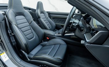 Porsche 911 Turbo S Cabriolet (992) 15