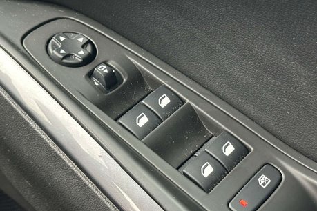 Vauxhall Grandland X 1.2 Turbo GPF Sport Nav SUV 5dr Petrol Manual Euro 6 (s/s) (130 ps) 27