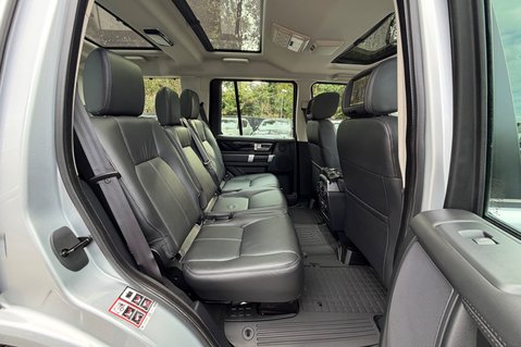 Land Rover Discovery SDV6 LANDMARK - ONE OWNER - 10 SERVICED INC CAMBELT 30