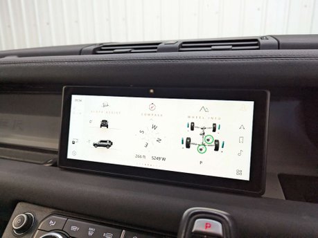 Land Rover Defender 2.0 Defender SE D Auto 4WD 5dr 89