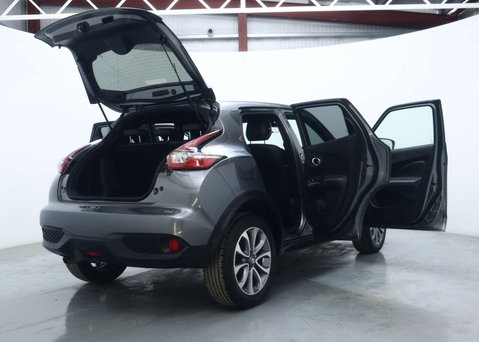 Nissan Juke 1.6 Tekna SUV 5dr Petrol XTRON Euro 6 (117 ps) 49