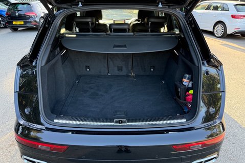 Audi SQ5 TDI QUATTRO MHEV - COMFORT & SOUND PACK - FULL AUDI SERVICE HISTORY  25