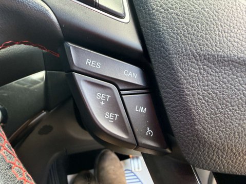 Ford Kuga 1.5 Kuga ST-Line X 4x4 Auto 4WD 5dr 80