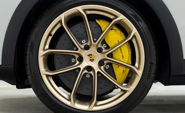 Porsche Cayenne Turbo GT 8