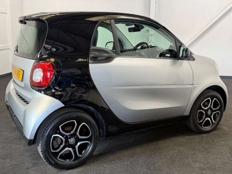 Smart Fortwo Coupe 1.0 fortwo Prime Premium Auto 3dr 5