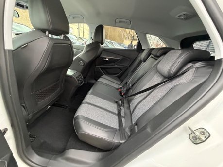 Peugeot 3008 BLUEHDI S/S ALLURE 11