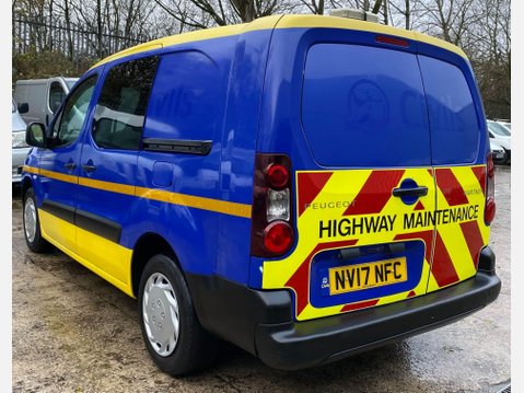 Peugeot Partner 1.6 BlueHDi 744 S Combi Van 6dr Diesel Manual L2 (113 g/km, 97.64 bhp) 20