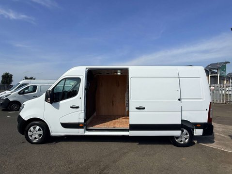 Nissan Interstar 2.3 Interstar Acenta dCi 6