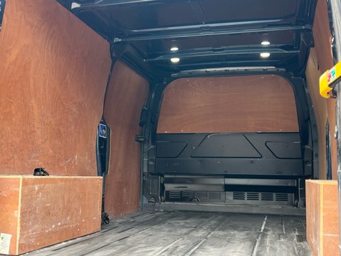 Ford Transit Custom 300 LIMITED P/V L2 H1 38