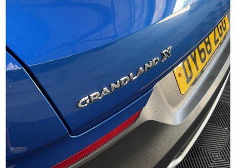 Vauxhall Grandland X 1.5 Turbo D BlueInjection Elite Nav SUV 5dr Diesel Manual Euro 6 (s/s) (130 15