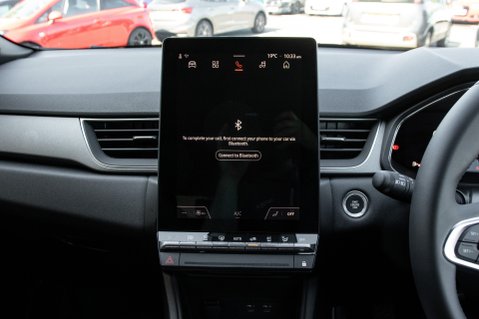 Renault Captur TECHNO TCE 25