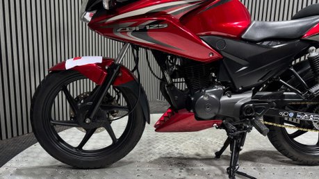 Honda CBF125 CBF125 2013 ONLY 16K 1 FORMER OWNER MOT WARRANTY 125CC 23