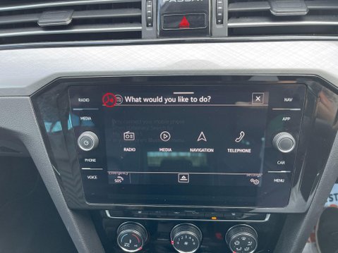 Volkswagen Passat 2.0 TDI EVO SEL DSG Euro 6 (s/s) 5dr 19