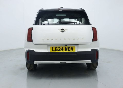 Mini Countryman 1.5C MHEV Classic SUV 5dr Petrol Hybrid Auto Euro 6 (s/s) (170 ps) 11