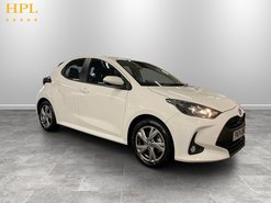 Toyota Yaris 1.5 VVT-h Icon Hatchback 5dr Petrol Hybrid E-CVT Euro 6 (s/s) (116 ps)