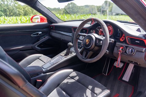 Porsche 911 4.0 911 GT3 PDK 10