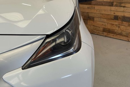 Toyota Aygo 1.0 VVT-i x-pure Hatchback 5dr Petrol Manual Euro 6 (68 ps) 13