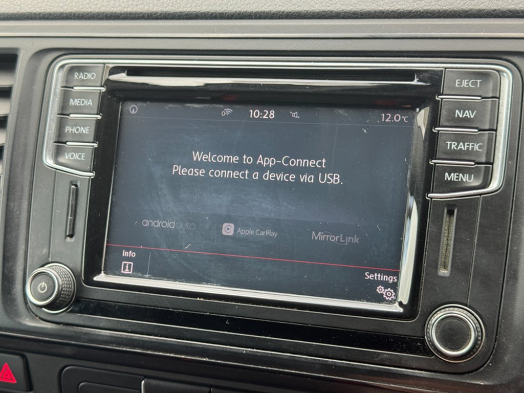 2017 Volkswagen TransporterAUTO SWB L1H1 SPORTlINE T32 Air Con Nav Sensors EURO 6 NO VAT DSG — thumbnail 35 of 51