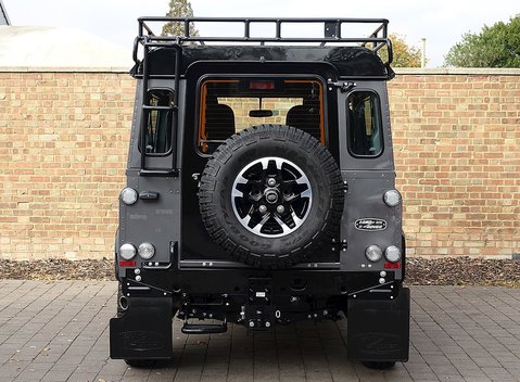 Land Rover 90 Adventure 18