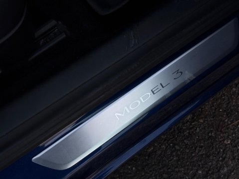 Tesla Model 3 (Dual Motor) Long Range Auto 4WDE 4dr 58