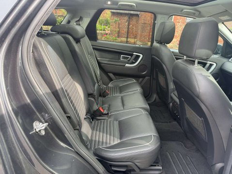 Land Rover Discovery Sport 2.0 Discovery Sport HSE Dynamic Luxury TD4 Auto 4WD 5dr 29