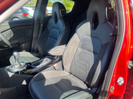 Nissan Juke 1.0 Juke Tekna+ DiG-T 5dr 33