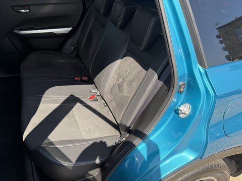 Suzuki Vitara 1.6 SZ-T 5dr Auto 40