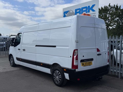 Renault Master 2.3 dCi 35 Business+ Panel Van 4dr Diesel Manual FWD LWB Medium Roof Euro 6 22