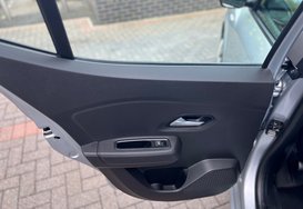 Dacia Sandero COMFORT 1.0 TCE AUTOMATIC 5 DOOR 35