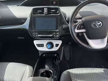 Toyota Prius 1.8 VVT 8.8kWh Business Edition Plus Hatchback 5dr Petrol Plug-in Hybrid CV 5