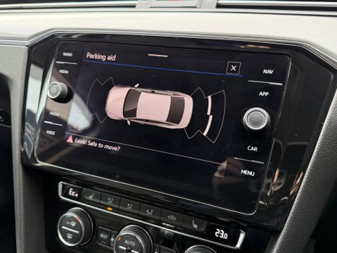 Volkswagen Passat 1.4 TSI 13kWh GTE Saloon 4dr Petrol Plug-in Hybrid DSG Euro 6 (s/s) (218 ps 44