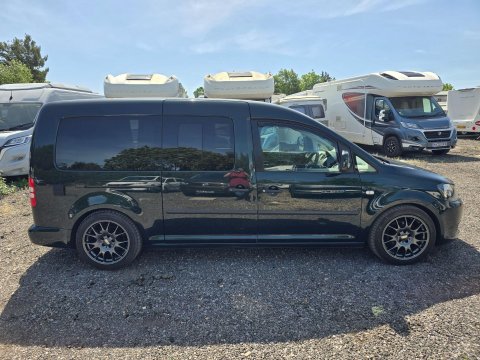 Volkswagen Caddy Maxi Camper Crib 10
