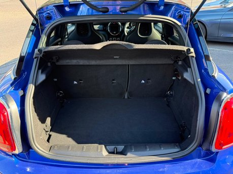 Mini Hatch 1.5 Cooper Sport Steptronic Euro 6 (s/s) 5dr 17