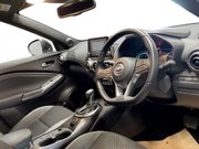 Nissan Juke 1.6 N-Connecta SUV 5dr Petrol Hybrid Auto Euro 6 (143 ps) Alloys - Air Con 12